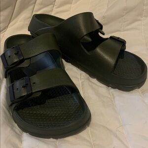 *4/$20* NWOT Olive green Birkenstock-esque EVA slide sandals size 40